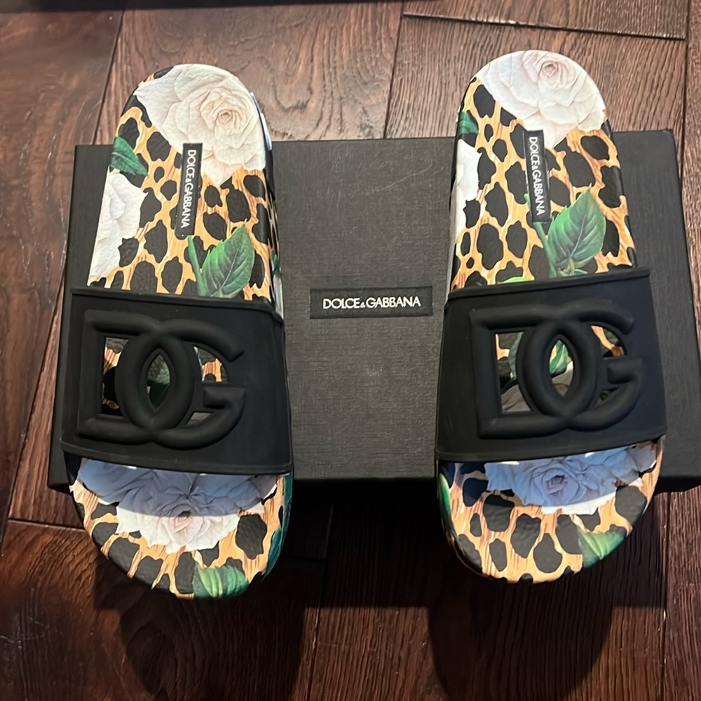 Dolce and Gabbana exclusive, pool slide